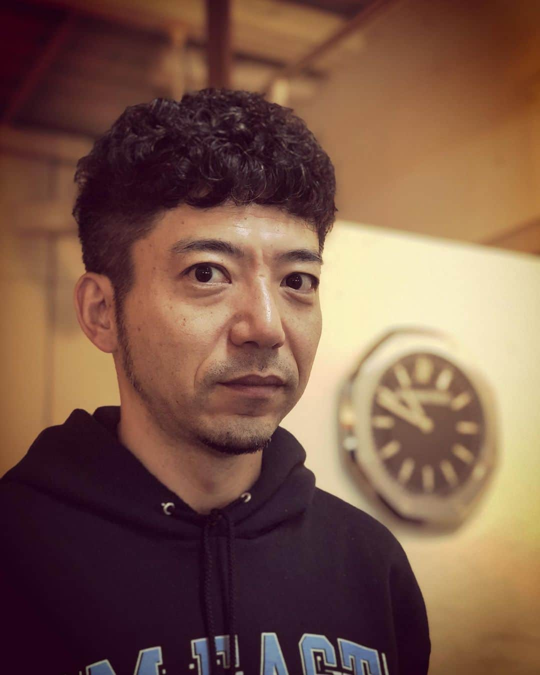 杉本知香さんのインスタグラム写真 - (杉本知香Instagram)「先日の、千鳥のクセがすごいグランプリでの 今日はハッピーデイ〜素敵な一本糞〜 めちゃくちゃおもろかった🤣😂🤣 前髪アレンジで全く印象かわってかっこいい😆  #中目黒美容室 #千鳥のクセがスゴいネタgp  #ニセ綾部#綾部祐二 #どぶろっく森 #どぶろっく  #大きなイチモツ #イチモツ音頭 #やらかしちまった  #もしかしてだけど #今日はハッピーデイ素敵な一本糞」11月23日 11時14分 - sugimotoc