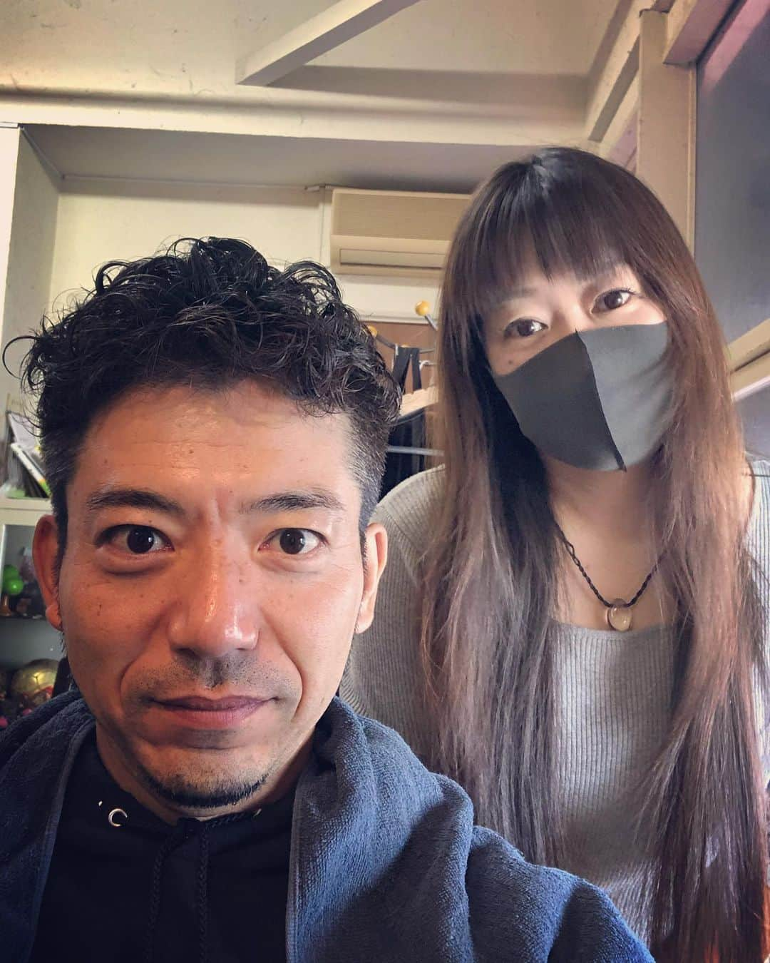 杉本知香さんのインスタグラム写真 - (杉本知香Instagram)「先日の、千鳥のクセがすごいグランプリでの 今日はハッピーデイ〜素敵な一本糞〜 めちゃくちゃおもろかった🤣😂🤣 前髪アレンジで全く印象かわってかっこいい😆  #中目黒美容室 #千鳥のクセがスゴいネタgp  #ニセ綾部#綾部祐二 #どぶろっく森 #どぶろっく  #大きなイチモツ #イチモツ音頭 #やらかしちまった  #もしかしてだけど #今日はハッピーデイ素敵な一本糞」11月23日 11時14分 - sugimotoc