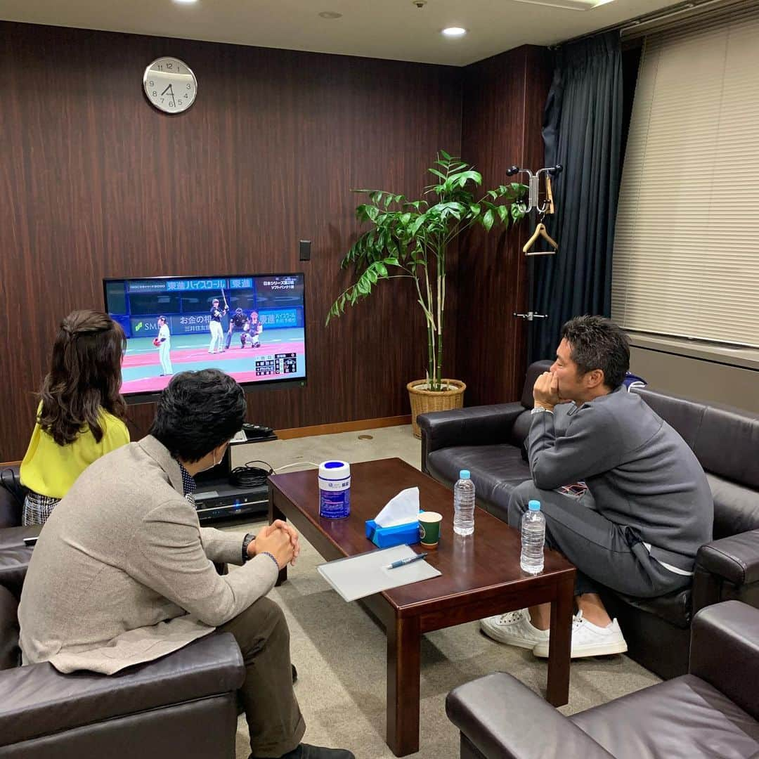 上原浩治さんのインスタグラム写真 - (上原浩治Instagram)「昨夜の野球観戦⚾️ テレビで観るのもいいけど、球場にも行きたいなぁ〜  @koji19uehara  #Twitterの@TeamUehara のフォローを #上原浩治の雑談魂の登録をお願いします  http://www.koji-uehara.net」11月23日 11時44分 - koji19uehara