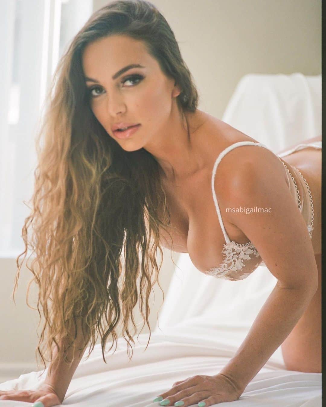 Abigail Macさんのインスタグラム写真 - (Abigail MacInstagram)「Hang out with me every day on Abifans.com」11月23日 11時42分 - msabigailmac