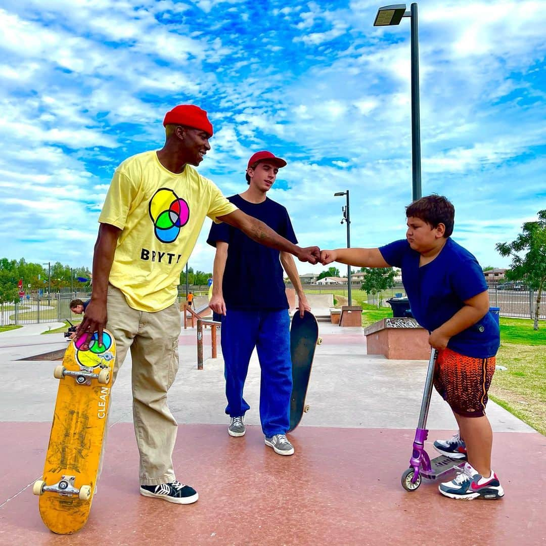 The Berricsさんのインスタグラム写真 - (The BerricsInstagram)「“When I pull up to a skatepark, no matter where I am, I try to introduce myself to everyone there, no matter who they are, so that I feel like everyone’s my friend. It helps me skate better and makes me less nervous to skate in front of people because they’re no longer people I don’t know.” - @skategoat in Arizona #berrics #skateboardingisfun 🎥: @bryteskateboards」11月23日 11時52分 - berrics