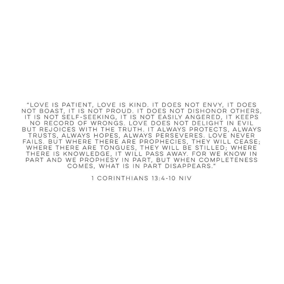 アグネス・モニカのインスタグラム：「Still cant believe some of the things i watched on the media today.. Thank God i have a Father whos never tired to remind us this. How privileged, blessed and favored we are to have heard, read and learned this #LOVE since we were kids. Now it’s time to master this...   “And now these three remain: faith, hope and love. But the greatest of these is love.” ‭‭1 Corinthians‬ ‭13:13‬ ‭NIV‬‬  Masih terheran heran dan bingung sama apa yang saya liat hari ini di media. Makasih Tuhan, saya masih punya Bapa yang ga pernah cape mengingatkan kita akan ‘kasih’. Kadang kita ga sadar seberapa beruntung kita, seberapa diistimewakannya dan diberkatinya kita, untuk bisa mendengar, membaca, memahami, dan mempelajari apa itu KASIH sejak usia dini. Skrg saatnya kita untuk benar2 “menguasai” dan mengaplikasikan KASIH itu dlm hidup kita.   “Demikianlah tinggal ketiga hal ini, yaitu iman, pengharapan dan kasih, dan yang paling besar di antaranya ialah kasih.” ‭‭1 Korintus‬ ‭13:13‬ ‭TB‬‬ . . #AGNEZMO」