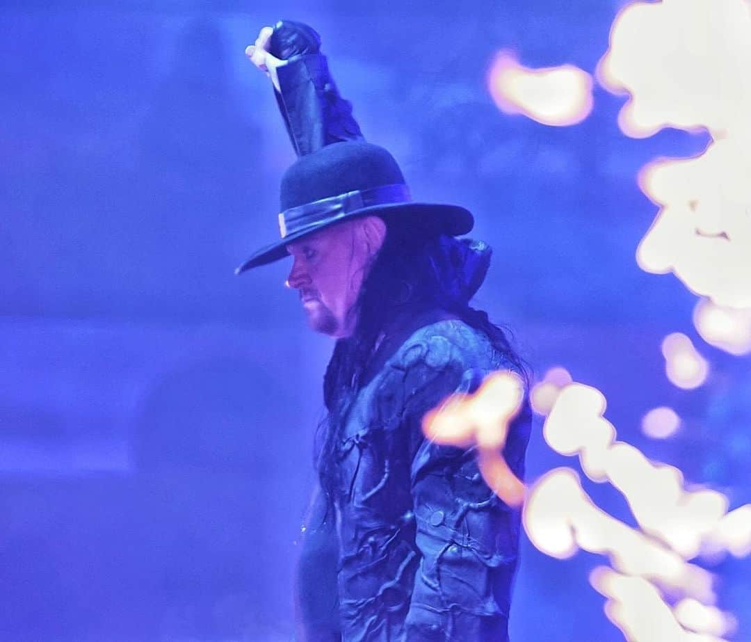 WWEさんのインスタグラム写真 - (WWEInstagram)「#ThankYouTaker」11月23日 12時35分 - wwe