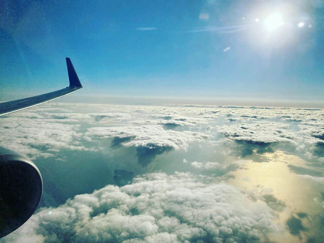 佐藤弘道さんのインスタグラム写真 - (佐藤弘道Instagram)「飛行機も人が多くなって来たなぁ〜(((o(*ﾟ▽ﾟ*)o)))」11月23日 12時43分 - satouhiromichi023