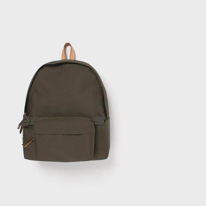 エンダースキーマのインスタグラム：「New collection, 2021ws(winter/spring) will be at stores from the 5th of Dec﻿ *flagship stores @sukima_shop and retailers in Japan﻿ *abroad mid Dec﻿ ﻿ model: back pack﻿ color: black, khaki green﻿ ﻿ #henderscheme #2021ws #productvideograph」