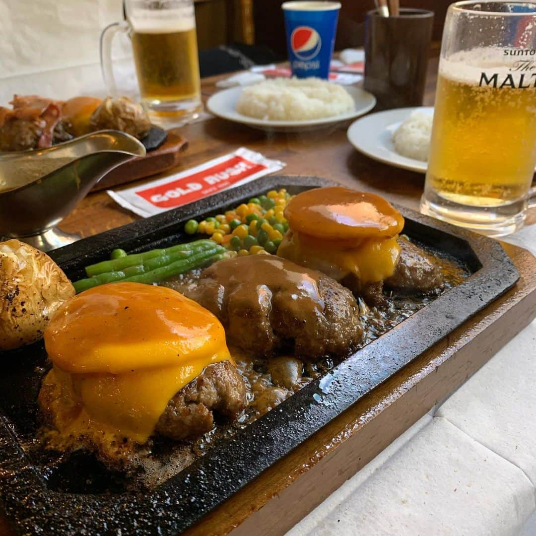 セロさんのインスタグラム写真 - (セロInstagram)「If you’re ever in Shibuya… Come swing by Gold Rush. I’ve been coming here for nearly 30 years and they’re just celebrating their 40th anniversary!  #Dirtyanddelicious #foodie」11月23日 12時55分 - cyrilmagic