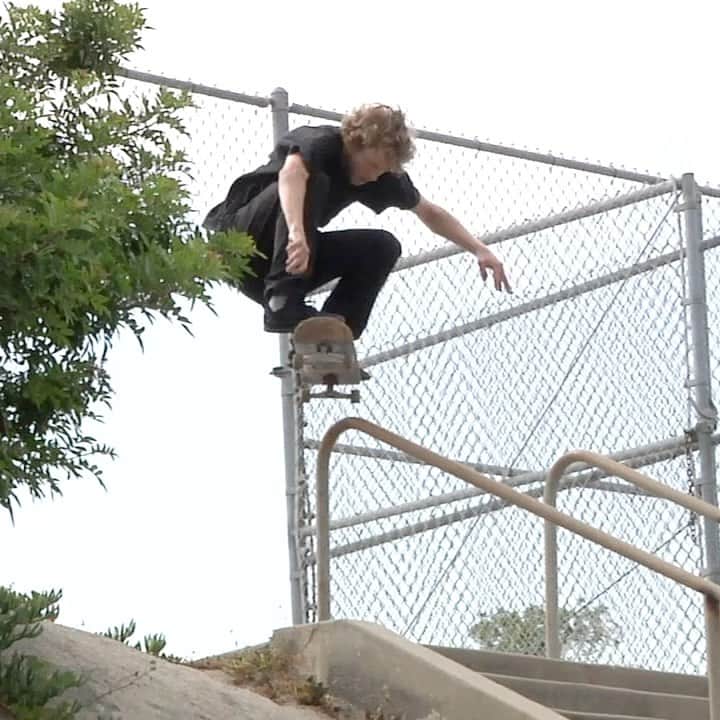 スラッシャーのインスタグラム：「🏛 The GOV #WesKremer in @sk8mafia’s 2020 video 📼 Now playing on the Thrasher app 📲」