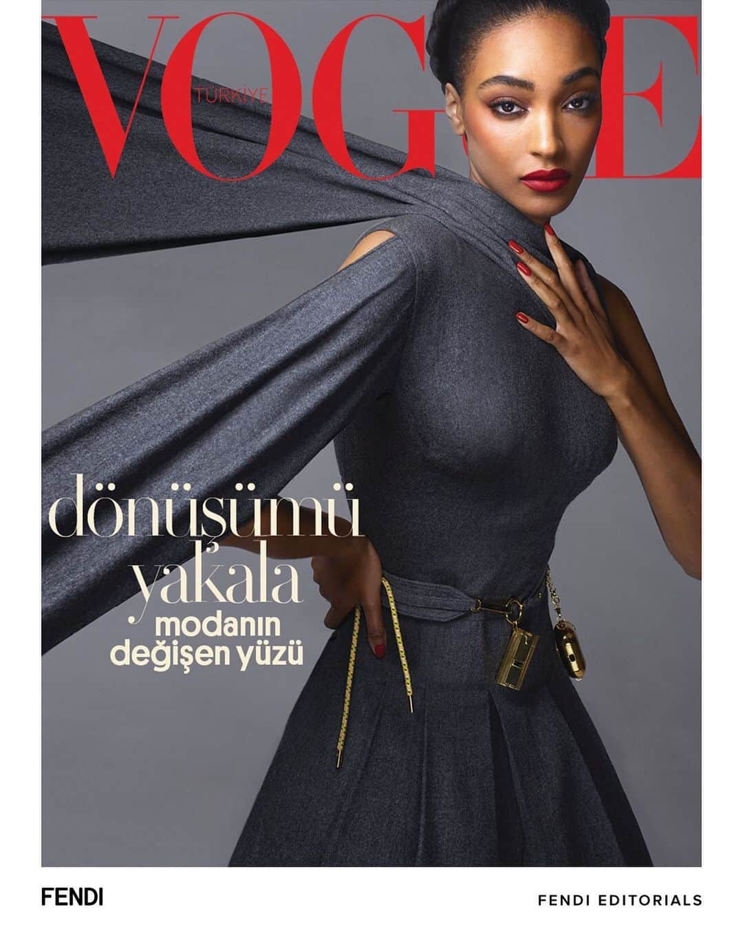 Fendiさんのインスタグラム写真 - (FendiInstagram)「@jourdandunn graces the November cover of @vogueturkiye in the #FendiFW20 dress paired with the #FendiXChaos accessories. #FendiEditorials  Editor In Chief: @debora_zakuto Photographer: @cuneytakeroglu Fashion Editor: @ceylanatinc Hair: @seminaraangelo @streeteragency Make up: @wendyrowe @carenagency」11月23日 23時49分 - fendi
