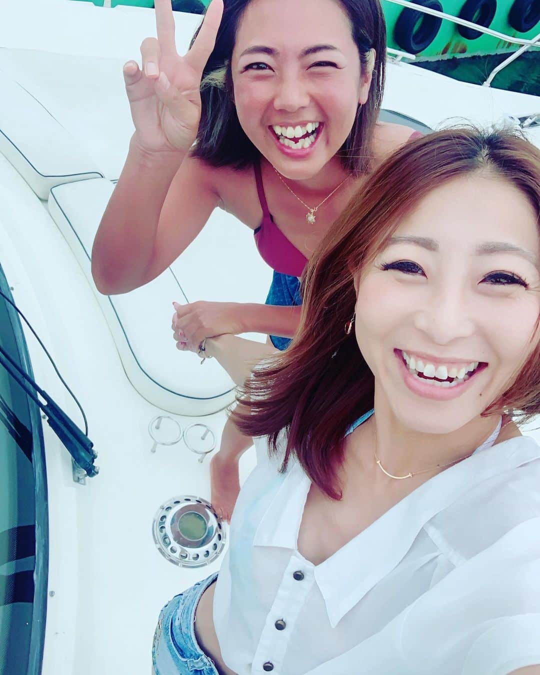 水田真依子さんのインスタグラム写真 - (水田真依子Instagram)「海へ🏖！ #おしゃれ #love #人気 #可愛い #お洒落 #きれい #ファション #beauty #doresuwe #followmefollowyou #ヘアアレンジ #outrosol #ファッション #いっぱい #casselini #levernis #ヘアセット #ヘアカラー #美容室 #スタイリング #fashion #coordinate #撮影会 #instagramers #フォローバック #hashreco #sexygirl #sexy #美容師 #ナチュラル感がいい」11月23日 22時15分 - maikosebasu