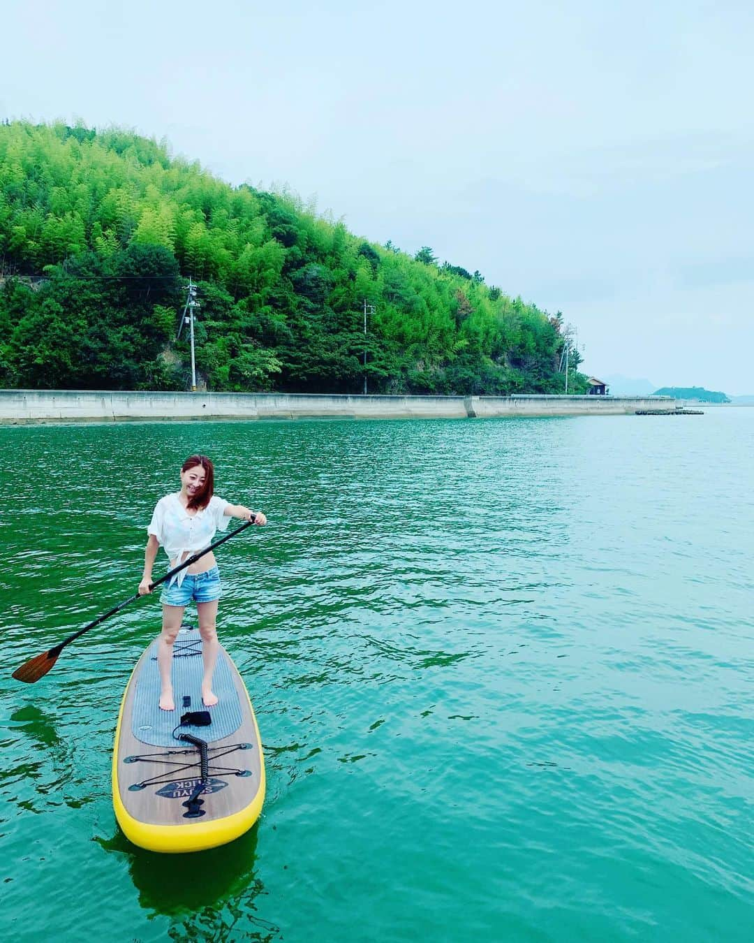 水田真依子さんのインスタグラム写真 - (水田真依子Instagram)「海へ🏖！ #おしゃれ #love #人気 #可愛い #お洒落 #きれい #ファション #beauty #doresuwe #followmefollowyou #ヘアアレンジ #outrosol #ファッション #いっぱい #casselini #levernis #ヘアセット #ヘアカラー #美容室 #スタイリング #fashion #coordinate #撮影会 #instagramers #フォローバック #hashreco #sexygirl #sexy #美容師 #ナチュラル感がいい」11月23日 22時15分 - maikosebasu