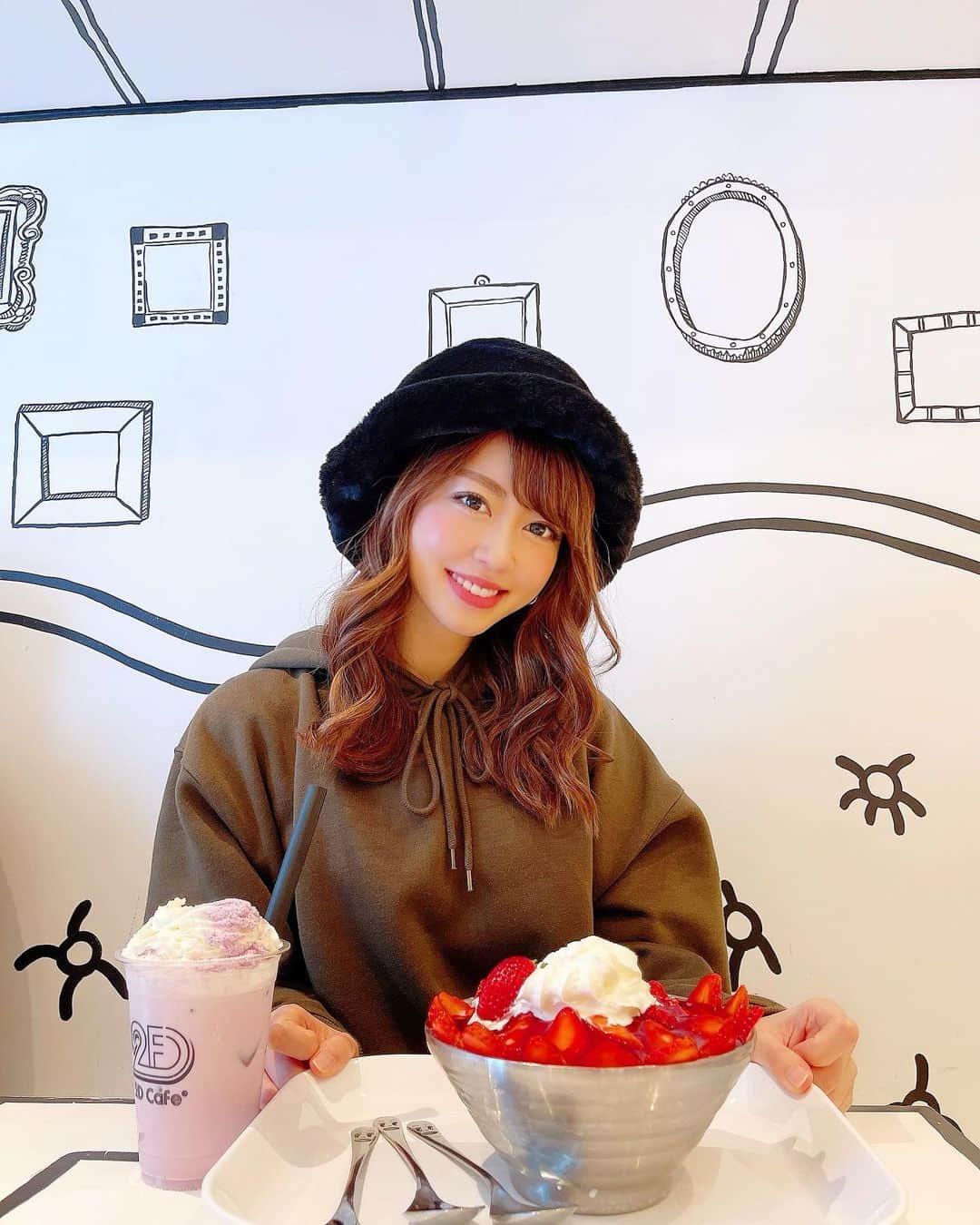 小山ひかるのグルメインスタ