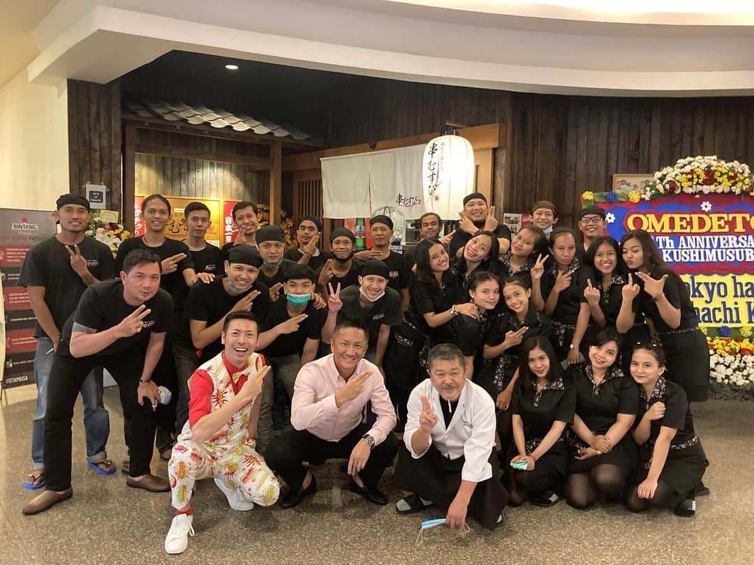 のインスタグラム：「Congratulations!!! 6th anniversary @kushimusubi_sachi_jakarta  #japanesefood  #japaneserestaurant  #kushimusubisachi」