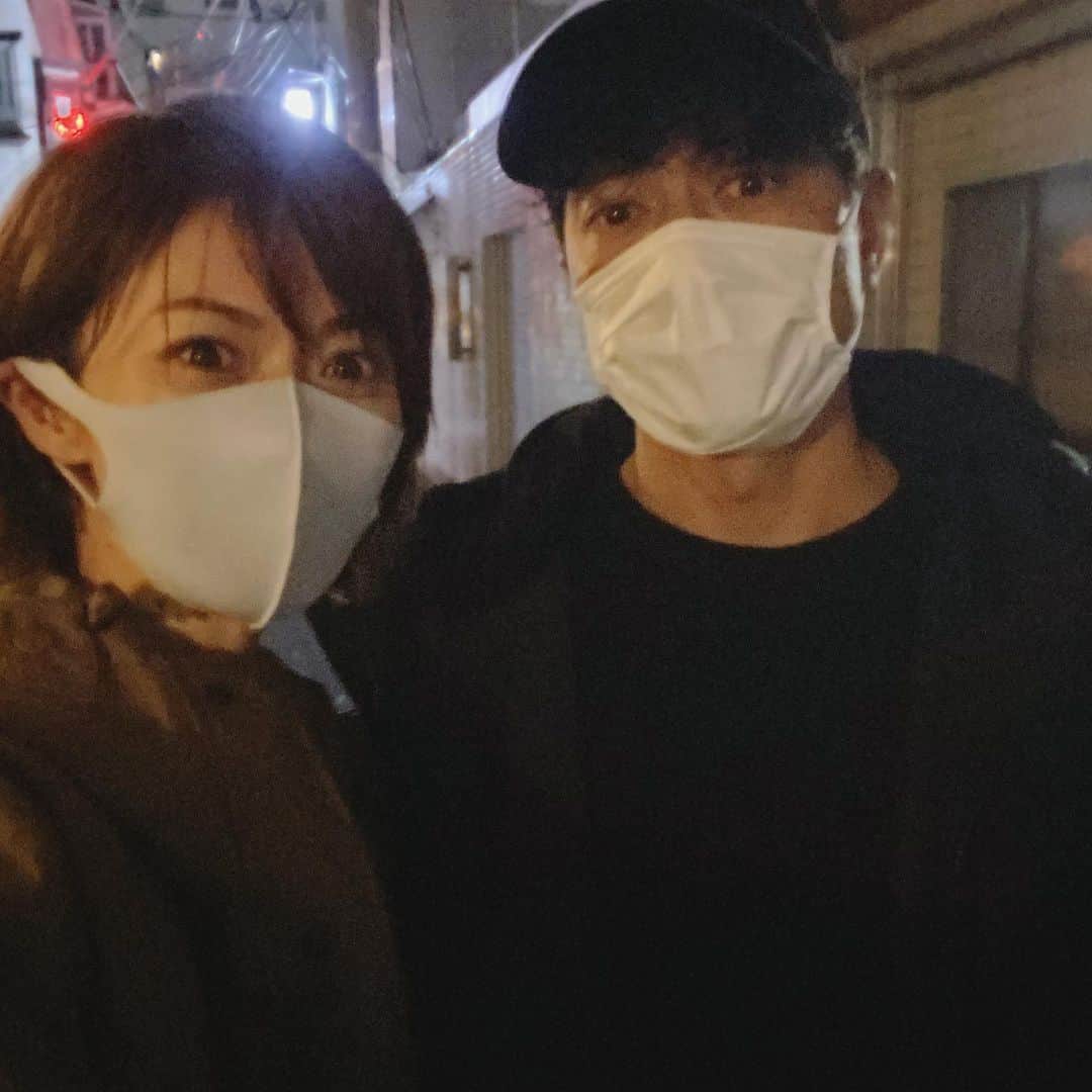 畑野ひろ子のインスタグラム：「今夜は、私のリクエストの天ぷらを予約してくれました😆 20年後は、、、なんて話題で盛り上がったり。 ゴルフも一緒に楽しめてるかなぁ😌」