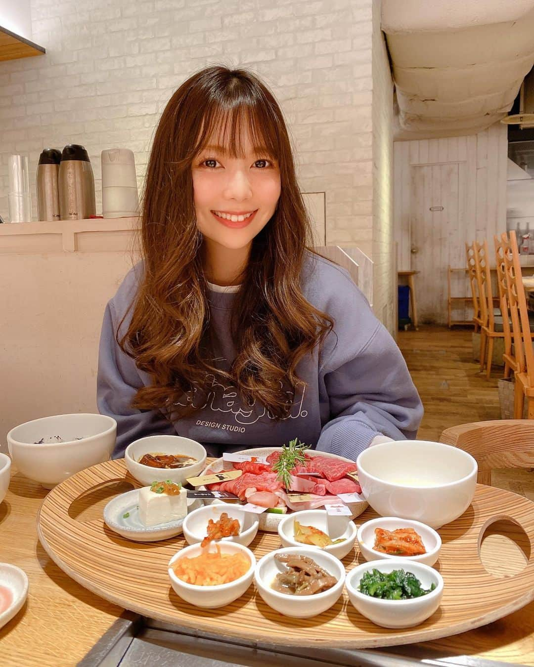 西村季里子さんのインスタグラム写真 - (西村季里子Instagram)「・  ちなみと焼き肉らんち🥩♥️  いろんな種類が食べられて、 付け合わせの小鉢も充実してて 美味しかった🥰🥰  またいこう〜〜〜✌🏻  #ランチ#らんち#lunch #焼き肉#焼き肉ランチ #休日#休日の過ごし方  #4連休#寝て終わった #follow#followｍe」11月23日 15時34分 - kiriko_nishimura