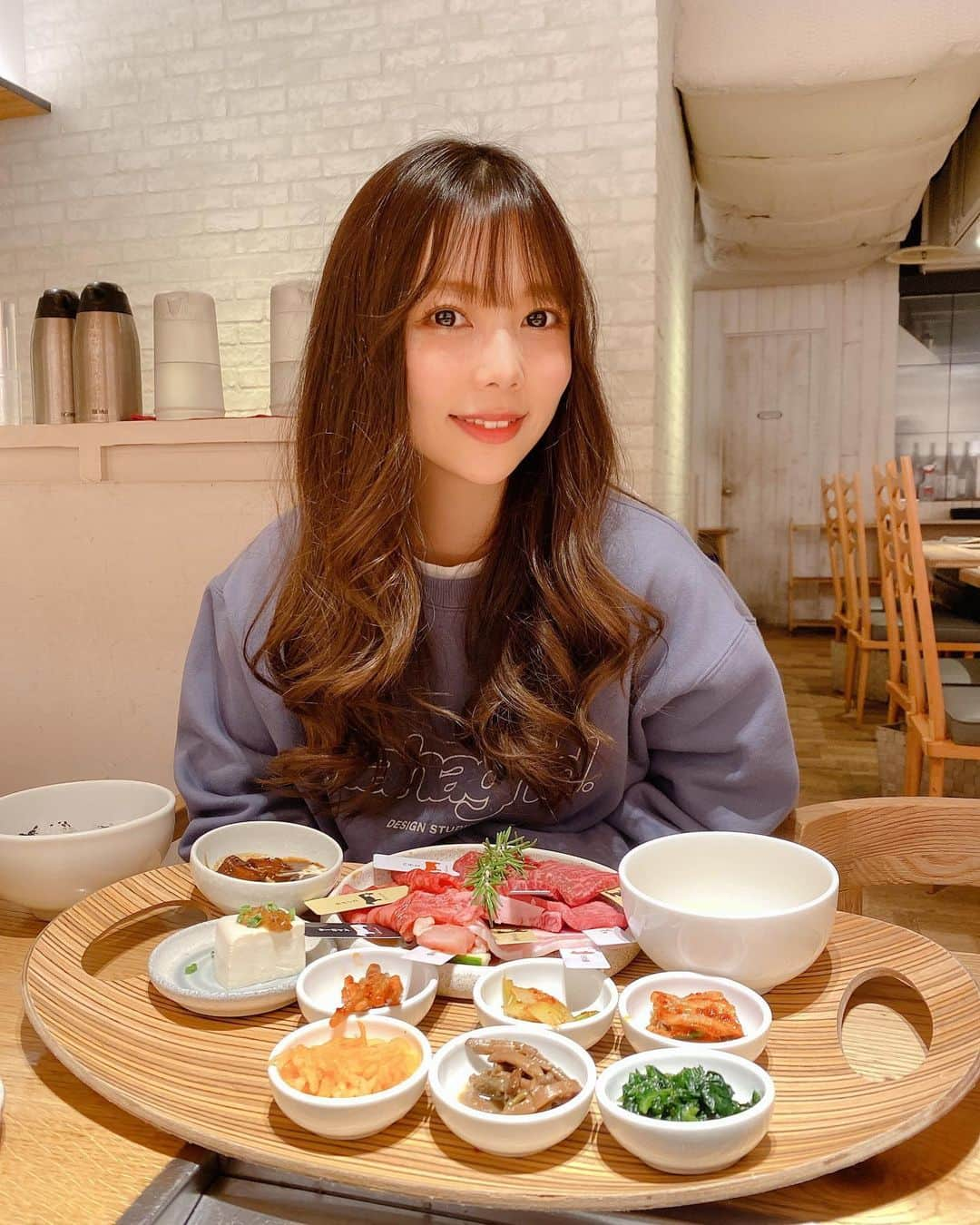 西村季里子さんのインスタグラム写真 - (西村季里子Instagram)「・  ちなみと焼き肉らんち🥩♥️  いろんな種類が食べられて、 付け合わせの小鉢も充実してて 美味しかった🥰🥰  またいこう〜〜〜✌🏻  #ランチ#らんち#lunch #焼き肉#焼き肉ランチ #休日#休日の過ごし方  #4連休#寝て終わった #follow#followｍe」11月23日 15時34分 - kiriko_nishimura