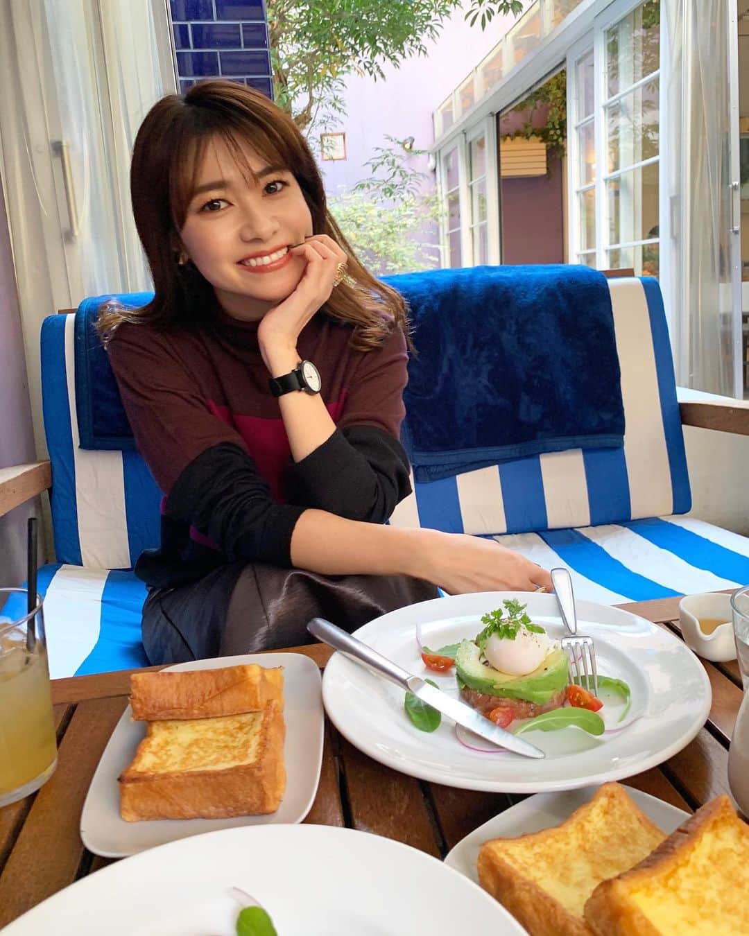 吉田奈央のグルメインスタ
