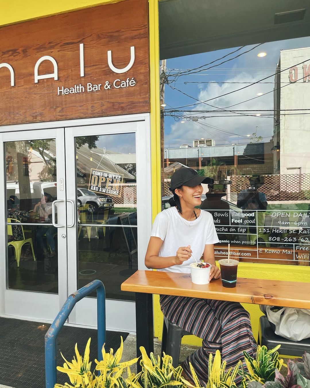 金原杏奈のインスタグラム：「Açaí bowl 💜 ・ 久しぶりにアサイーボウル食べた！ @naluhealthbar」