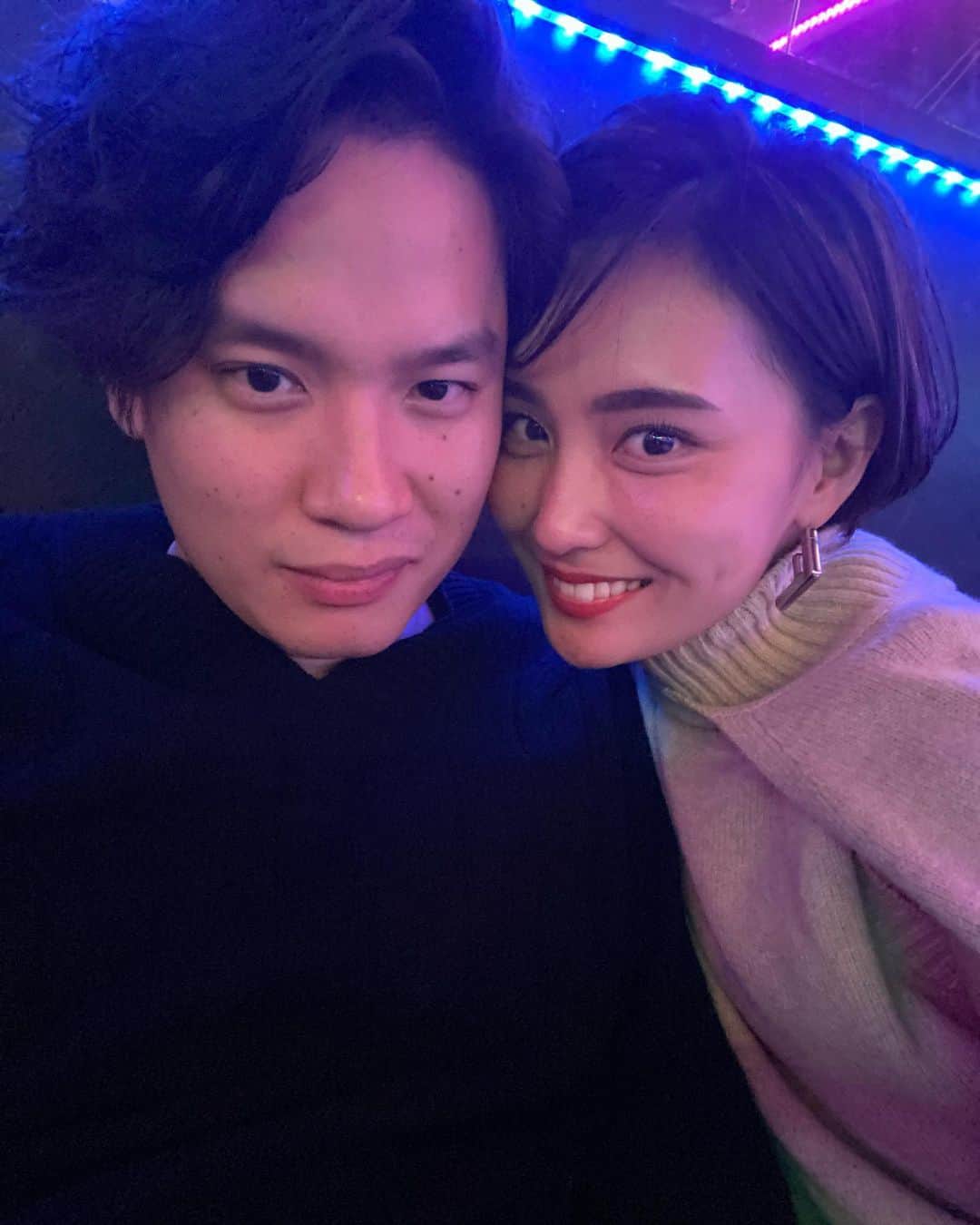 木村安梨沙のインスタグラム：「昨日は11/22 いい夫婦の日ということで。 これからも仲良く過ごそうね☺️❤️✨ いつもありがとう🤍🤍🤍 ※写真撮る為にマスク外してそのあとちゃんと付けてます。」