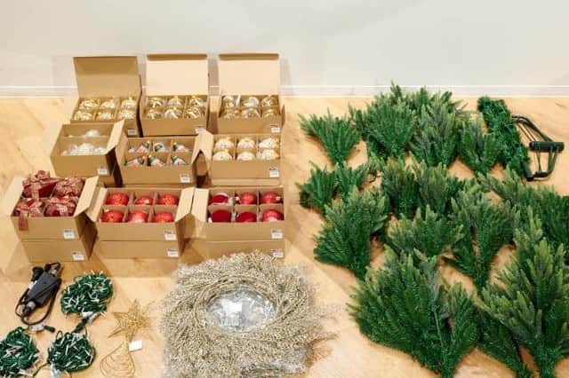 ISETAN PARK netさんのインスタグラム写真 - (ISETAN PARK netInstagram)「おしゃれで可愛いクリスマスツリーの飾り方🌲💡  クリスマスを楽しむのに欠かせないツリー🌲 ちょっとの工夫できれいに、そして今っぽく。 おしゃれなクリスマスツリーの飾り方をご紹介します。 これを読めば素敵なクリスマスツリーの飾り付けができ上がり！  ISETAN Christmas Station 2020 －Finding Wonders－ ■開催中～12月25日(金) ■本館5階 プロモーションスペース  詳しくは @isetan_shinjuku ストーリー「クリスマス」 またはこちら▼ https://www.mistore.jp/shopping/feature/living_art_f2/christmasstation3_l.html  @life_design_isetanshinjuku  #クリスマスツリー飾り方 #クリスマスツリー飾ってみた #クリスマスツリー #MERRYFUTURE #メリーフューチャー #isetanChristmas #isetanChristmas2020 #伊勢丹のクリスマス  #おうちクリスマス #おうちで過ごすクリスマス #isetan #isetanshinjuku #イセタン #伊勢丹 #伊勢丹新宿 #伊勢丹新宿店」11月23日 17時00分 - isetan_shinjuku