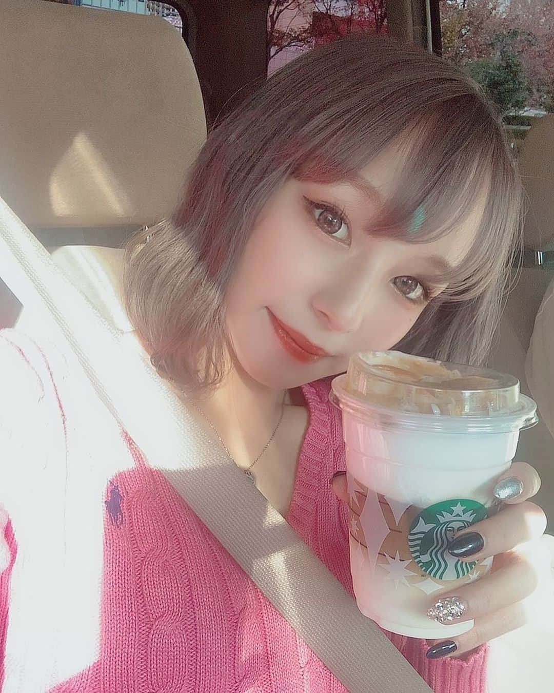 鈴木ユリアのインスタグラム：「. コーヒー大好き過ぎて毎日飲んでるけど スタバでは ◎キャラメルスチーマー ◎ムースフォームラテ 率が多いですな美味」