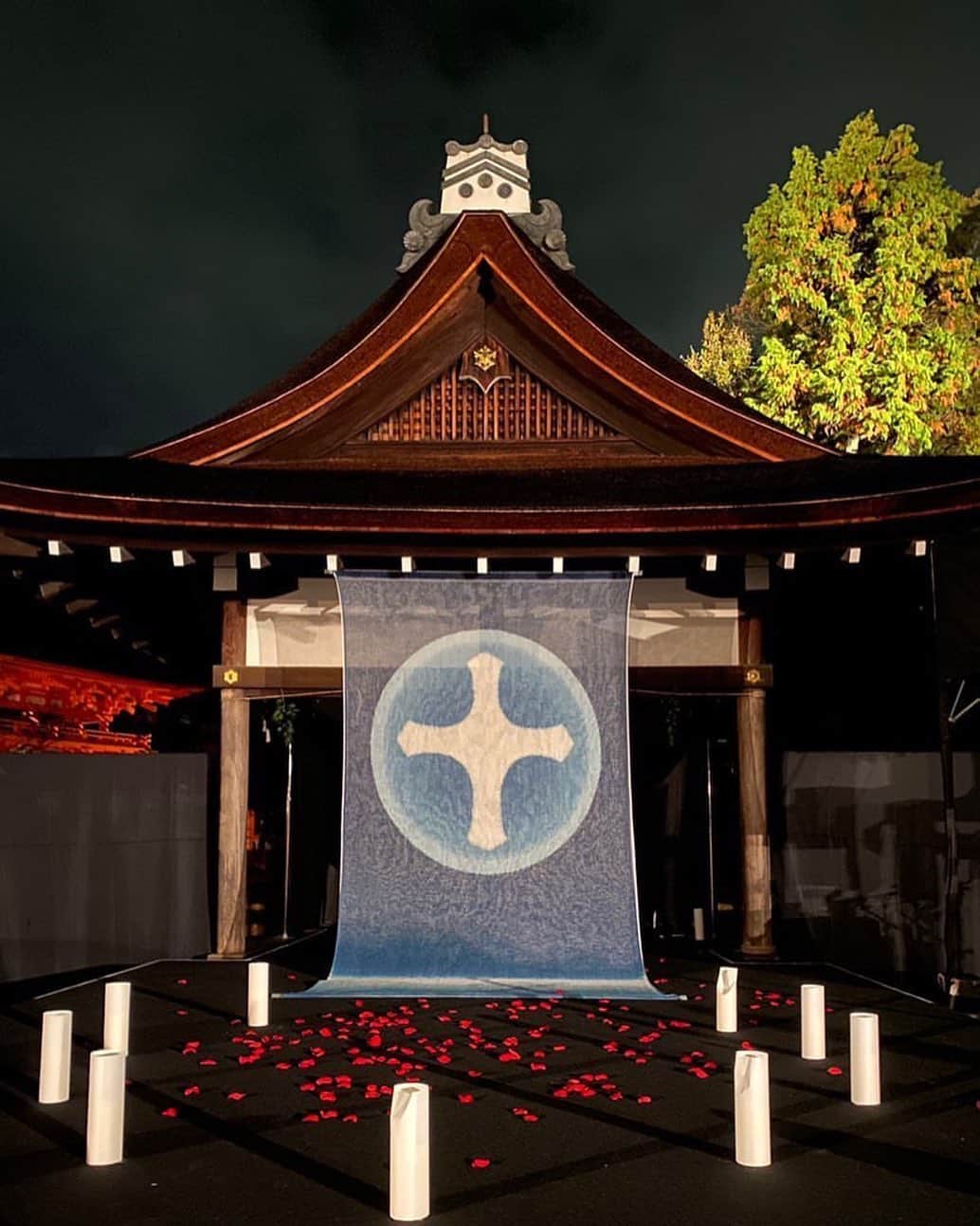 のインスタグラム：「京都上賀茂公演に続き本日2公演目@京都府丹後文化会館 沢山の方々にお越し頂きこの度のモノオペラ「ガラシャ」無事終演。 お越し頂きました皆さま、どうもありがとうございました！ ※ 11/20京都公演にご来場になられた方々で配信視聴ご希望の方は、お手数ですが下記までご一報ください。 garasha.info@gmail.com」