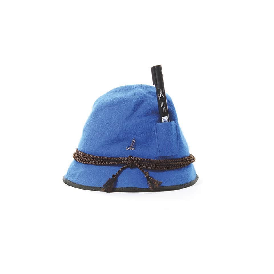 のインスタグラム：「Mühlbauer  AUTUMN WINTER 20/21 TRACHT ▪️ Put it in your pocket... RESI PIT is not a pit ... rather a little helper... in case you need your permanent marker permanently #muehlbauer #muhlbauer #autumn #winterhats #felthat #tracht #trachtenhut #winterhut #ecclecticblue #pockethat」