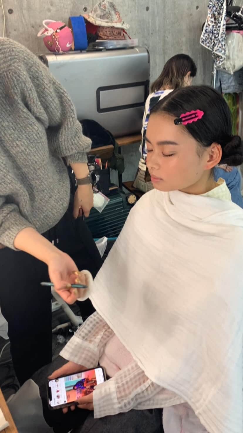 のインスタグラム：「今更感すごいけど初リール✊ tiktokでもあげたけどこっちも見てね〜 #model #04」