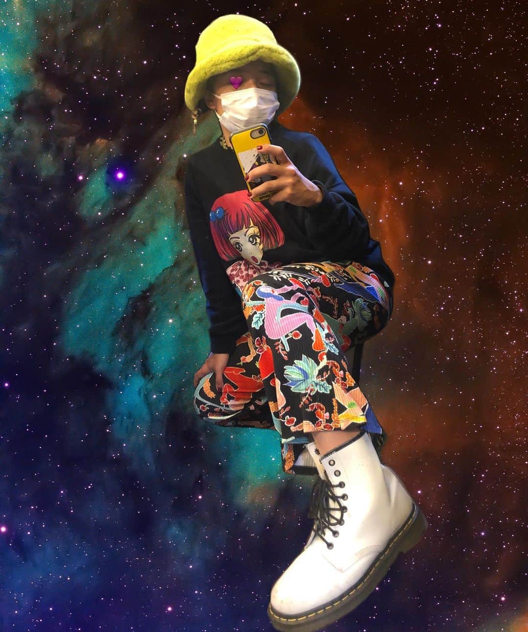 森山あすかさんのインスタグラム写真 - (森山あすかInstagram)「with実果子💜❤️ 今日めちゃめちゃおとなしい思たらなかなかに派手だたな🌈🙃💛 #ご近所物語#jouetie#ファッション#fashion #mirandamakaroff」11月23日 19時19分 - moriyama__asuka