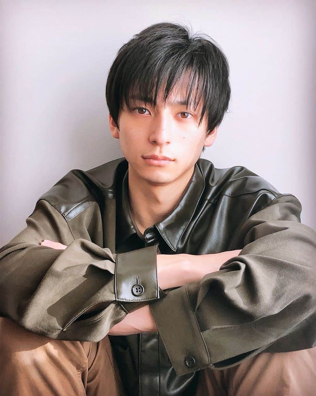 岡田翔大郎のインスタグラム：「三連休どうお過ごしですか？🙂」
