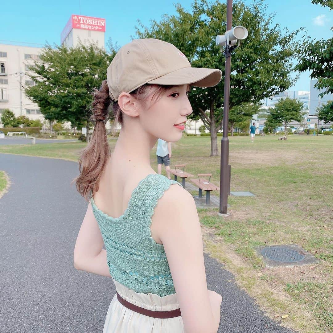 田中菜津美さんのインスタグラム写真 - (田中菜津美Instagram)「フォトブックのオフショット🧡 撮影の時は8月だったから暑かったな☀️ . 来月はお渡し会もあるので よかったらお越しください❤️ . #フォトブック #autumnorange  #フォトブックの感想聞かせてね」11月23日 19時13分 - natsumitanaka_0810