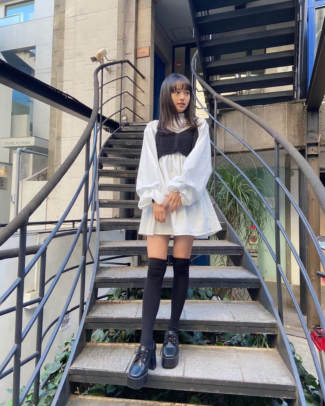 上坂樹里のインスタグラム：「三連休あっという間でしたね〜 皆さんお家でゆっくりできましたか？🏠  #三連休#早すぎて追いつけない#たまにはこんな写真を！#上坂樹里」