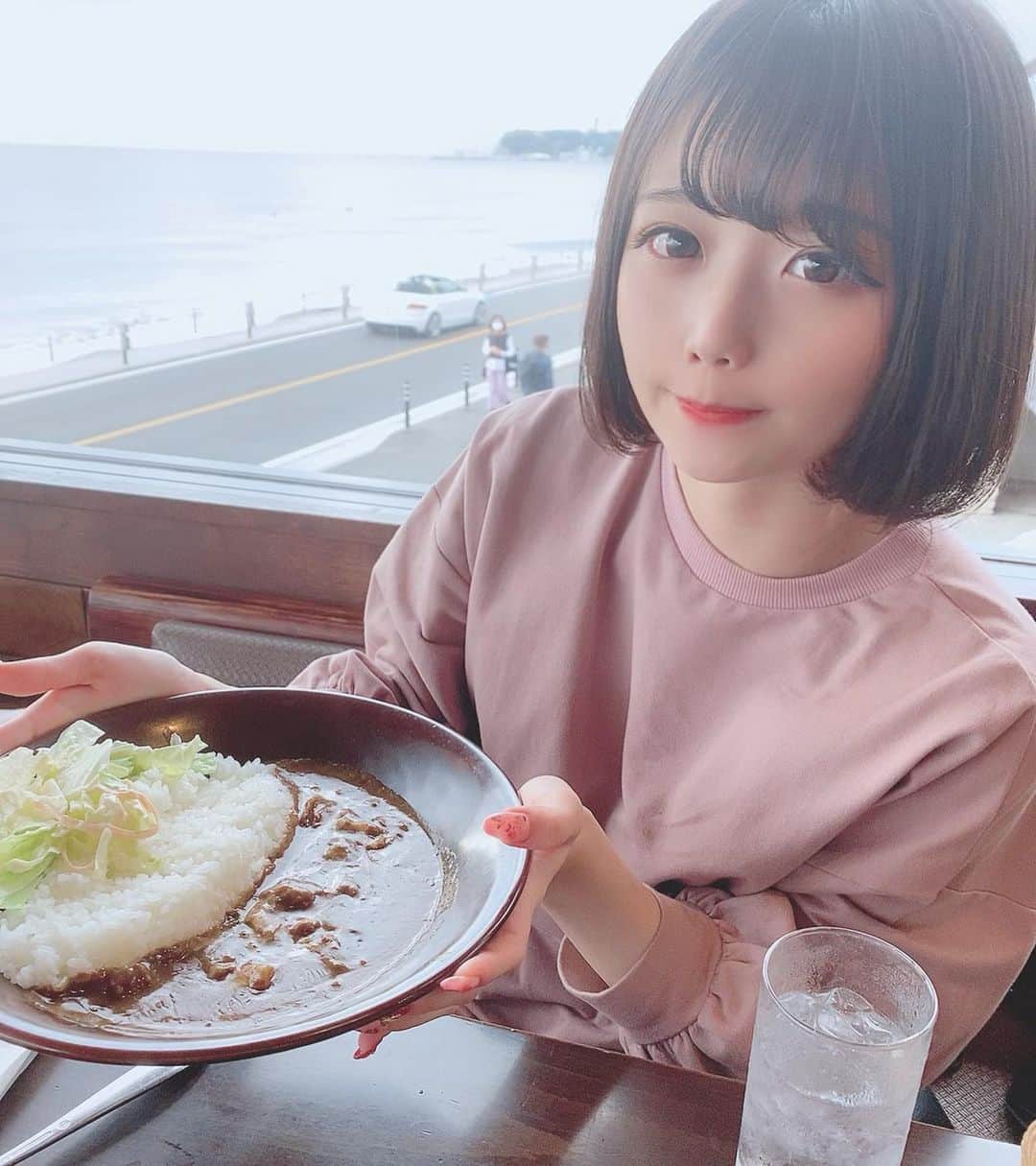 小山ひなさんのインスタグラム写真 - (小山ひなInstagram)「カレー食べるためだけに海までいく女」11月23日 19時42分 - hina__kmyd