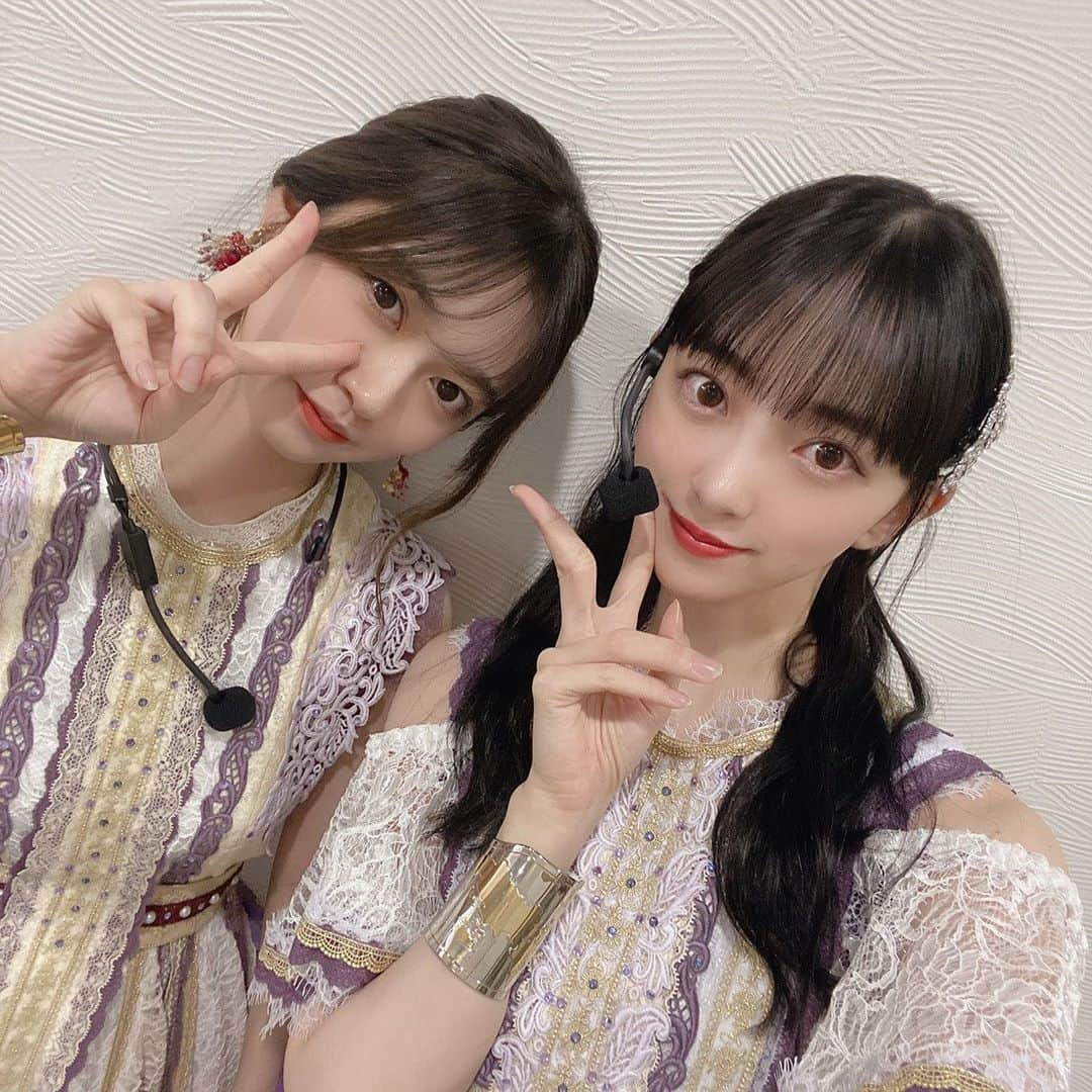 堀未央奈さんのインスタグラム写真 - (堀未央奈Instagram)「❤︎  蘭世まる🌝  落ち着いてるけどたまに おばかモードになるところもすきで 一緒にふざけてるときも 真面目な話をして語ってるときも あ〜気が合うなあって思う事ばかり。  思った事をはっきり言ってくれて 嘘のないところもすきだし お洒落にこだわりをちゃんと 持っていて"自分"を持ってる ところも素敵で魅力的です🥀  どんな私をも受け入れてくれるし 一緒にいて本当に気が楽なので 助かってます これからも沢山遊ぼうね！  #寺田蘭世　ちゃん #乃木坂46 #堀未央奈 #2期生」11月23日 19時50分 - horimiona_official