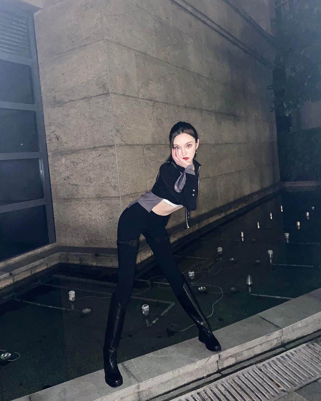Keii Sonさんのインスタグラム写真 - (Keii SonInstagram)「I’ve got a fever so can you check🧏🏽‍♀️」11月23日 20時19分 - sonkeii