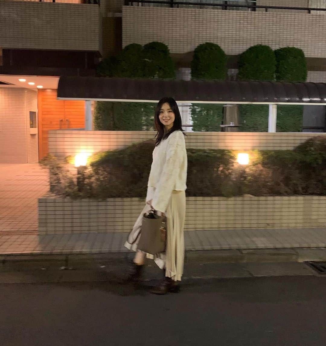 葉山柚子さんのインスタグラム写真 - (葉山柚子Instagram)「たまにはスカート履いてみます👗 #冬」11月23日 20時29分 - hayama_yuko