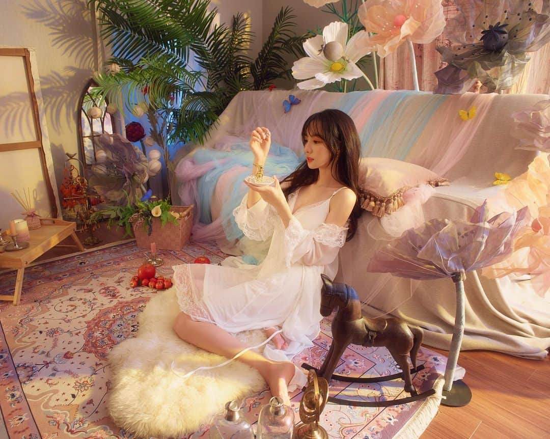 ミンヒ のインスタグラム：「분위기가 다했네...✨」
