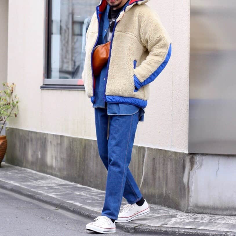 のインスタグラム：「styling  JACKET.#comfyoutdoorgarment  SHIRTS.#westoveralls  INNER.#bowwow PANTS.#westoveralls  SHOES.#converse BAG.#slow ﻿ ﻿ ご注文、又は問い合わせはDMにてご連絡ください。﻿ ------------------------------﻿ ﻿ ARK STATES/ARK VINTAGE﻿ ﻿ 栃木県宇都宮市伝馬町1-17 1F﻿ ﻿ TEL:028-688-8895﻿ @arknets_official  #arkstates#fashion#styling #ファッション #宇都宮#セレクトショップ#arknets」