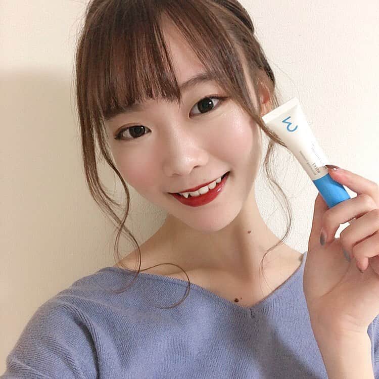 齋藤佳穂のインスタグラム：「4ウィークプログラム🌈 1週間ごとに変わる髪の状態に合わせた自宅集中ケア💞  今週は３番🐠 潤いを与えてくれて、髪の水分バランスを整えてくれる♪ 手触り良すぎる！  #カラーモーション#4ウィークプログラム#さあサロンに行こう#イルミナカラー#イルミナ#ウエラプロフェッショナル#nyny#さあnynyに行こう #ミスキャン #ミスコン #髪型 #髪色 #髪型アレンジ」