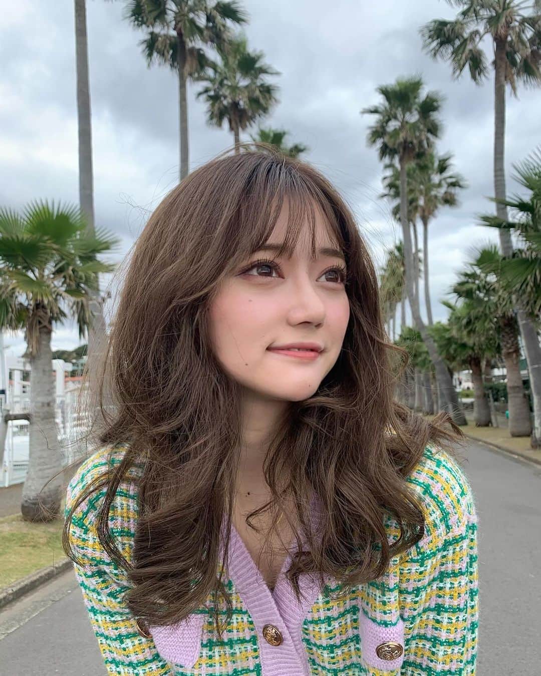 のインスタグラム：「🌴🥥 たまには負けてもいいよ ちゃんと休んでほしいよ 今日は風が強かった気がしました そんな日も味方です^_^ 🇰🇷 @iradowl_official」