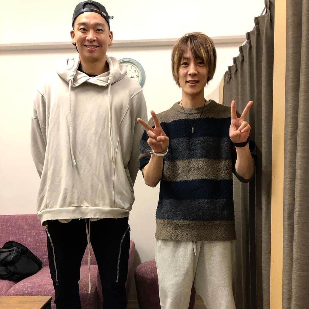 落合知也さんのインスタグラム写真 - (落合知也Instagram)「ルート治療始めました。白川さんにバチバチに打ち込んでもらいました。これからすげー楽しみ！！！ありがとうございました！ そして、ブレックス時代からお世話になりまくってる @ika.kiyo にもまたお世話になりました🙏清さんどこかで恩返しさせてください笑　あざした！！」11月23日 21時13分 - ud_worm91