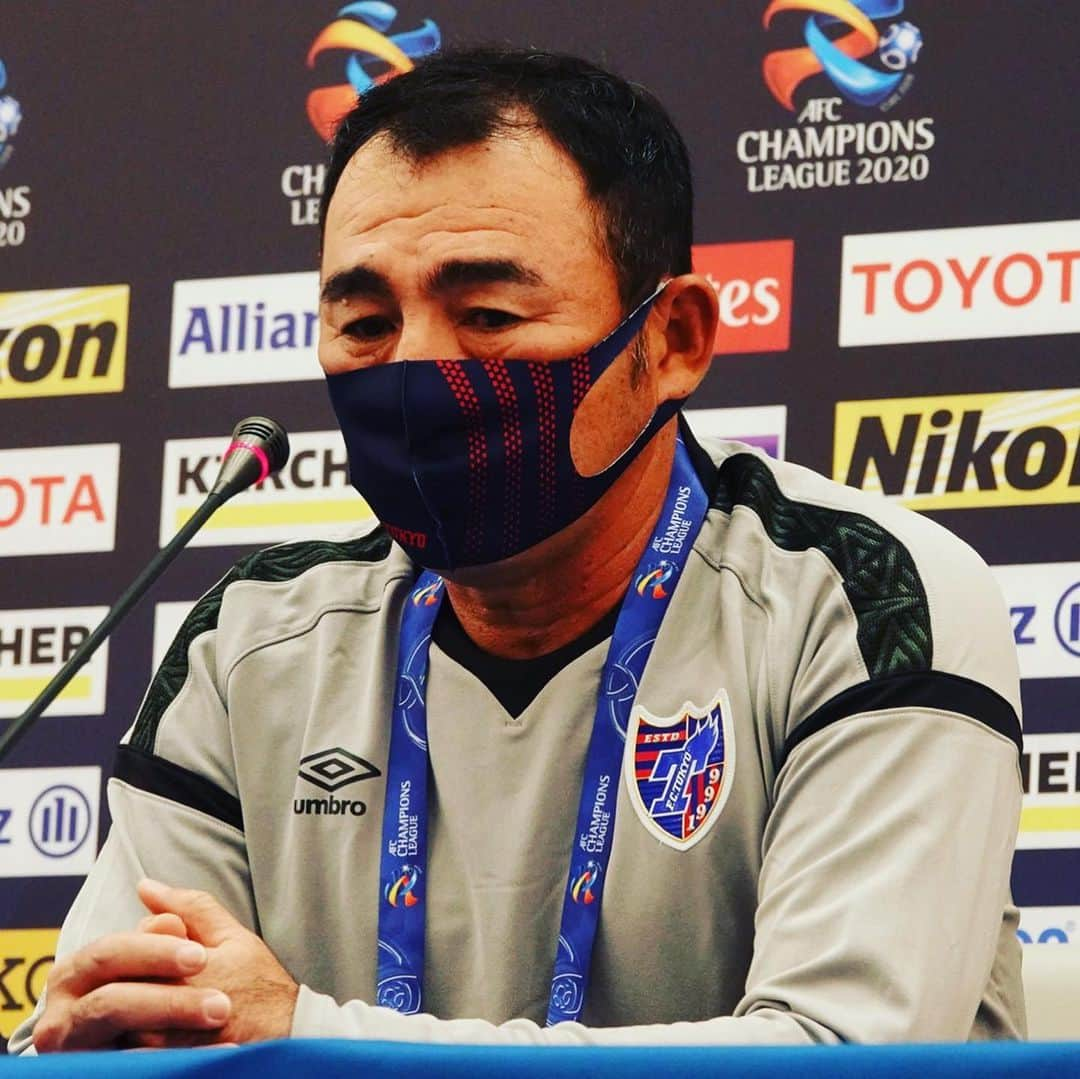 FC東京オフィシャルグッズさんのインスタグラム写真 - (FC東京オフィシャルグッズInstagram)「🔵🇯🇵🗼🔴 #ACL2020  明日のACL再開初戦 #上海緑地申花 戦に向けて、#長谷川健太 監督とキャプテンの #東慶悟 選手が公式会見に臨みました!!✊✊✊🔵🔴 @fctokyoofficial  #絶対突破 #acl #qatar  #FC東京 #fctokyo #tokyo」11月23日 21時17分 - fctokyoofficial