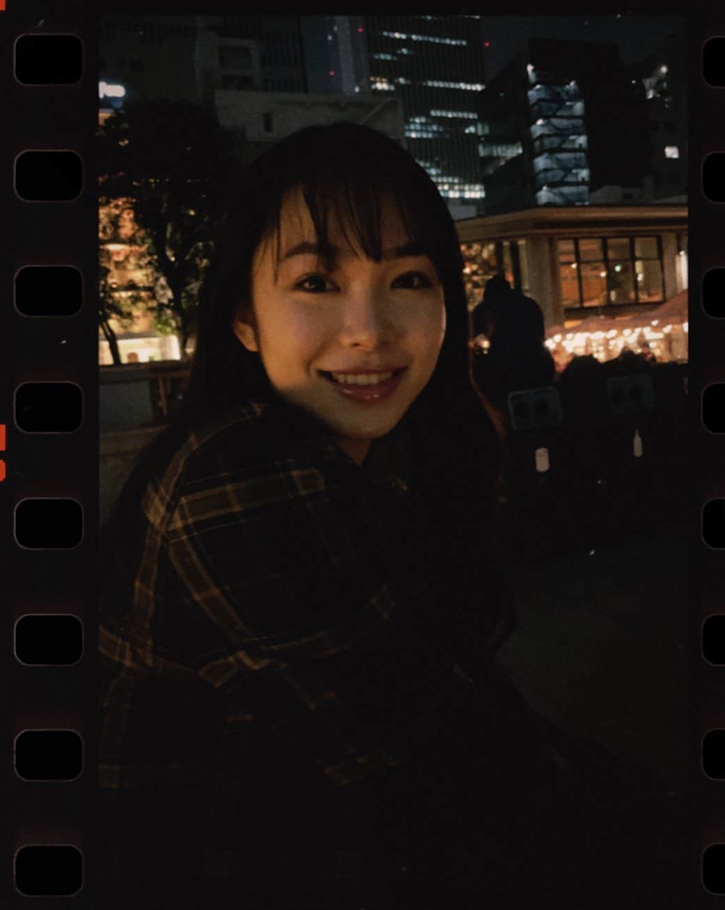 大友樹乃のインスタグラム：「film風🌜  みんなはどんなカメラアプリで撮るの〜？おすすめ教えて❤︎  #film_jp」
