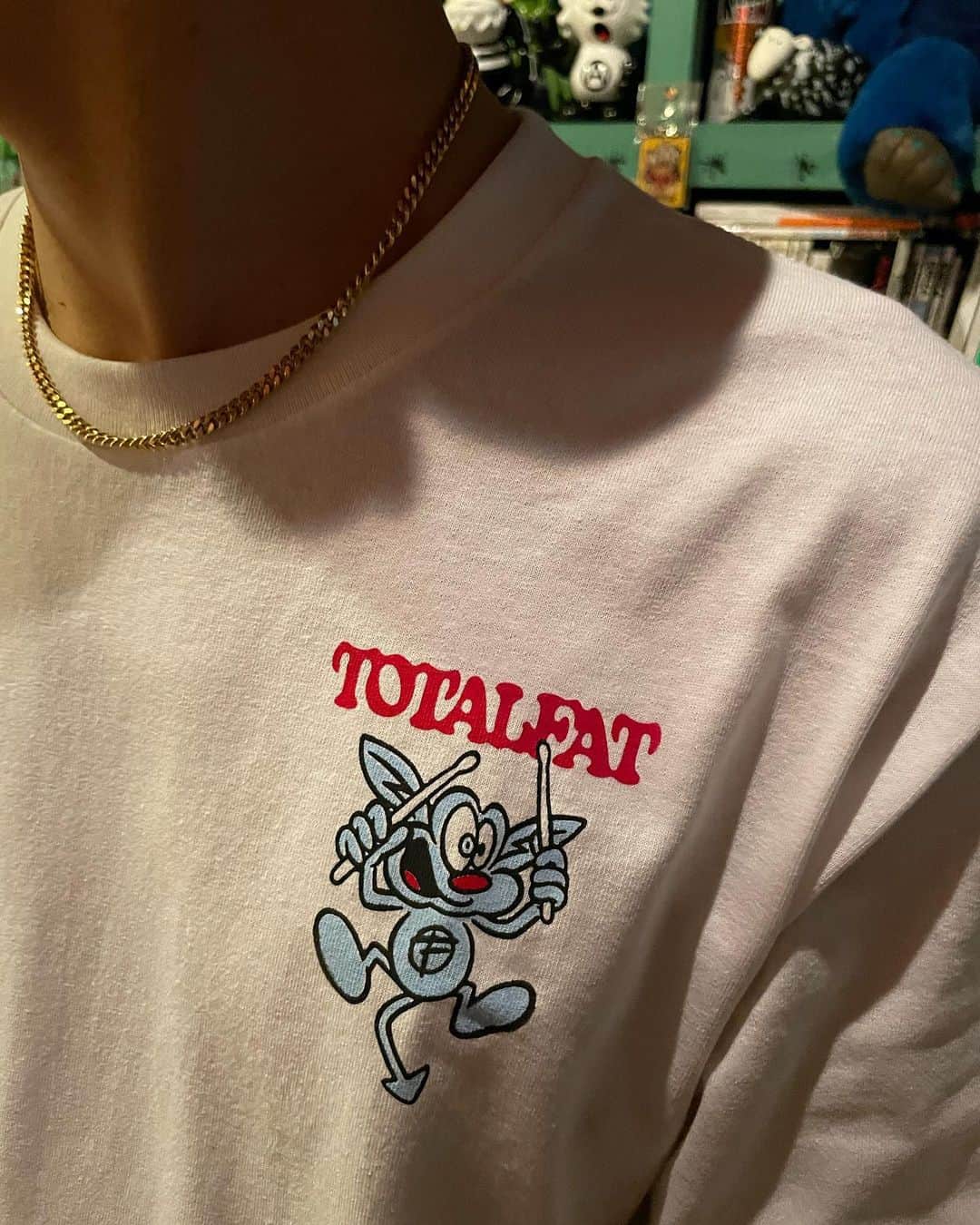 Bunta さんのインスタグラム写真 - (Bunta Instagram)「今年も誕生日Tシャツ発売するぜ🔥  【TOTALFAT】Bunta生誕記念Tシャツ「ブンT2020」 デザイン公開！ これまでにTOTALFATのグッズも多数手がけたVK DESIGN WORKSのVERDY氏によるデザイン🔥 このあと11/24（火）0時〜UKFC通販にて数量限定販売スタート！  Tシャツ S/M/L/XL/XXL　¥3,800（税抜）  キーホルダー ¥1,600（税抜）  #totalfat #vkdesignworks」11月23日 21時32分 - buntatf