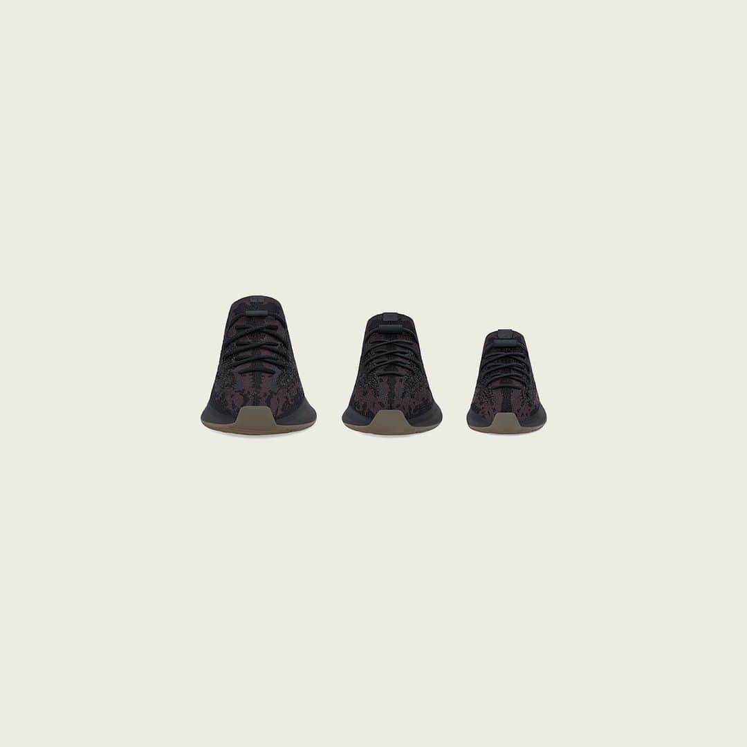 adidas Originalsさんのインスタグラム写真 - (adidas OriginalsInstagram)「YEEZY BOOST 380 ONYX. AVAILABLE GLOBALLY NOVEMBER 28 ON ADIDAS.COM/YEEZY, ON THE ADIDAS APP IN SELECT COUNTRIES, AND ON CONFIRMED IN THE UNITED STATES.」11月23日 22時04分 - adidasoriginals