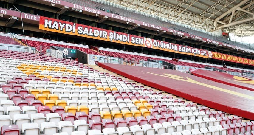 ガラタサライSKさんのインスタグラム写真 - (ガラタサライSKInstagram)「📸 Stadımız #Galatasaray - Hes Kablo Kayserispor karşılaşması için hazır. #GSvKYS」11月23日 21時57分 - galatasaray