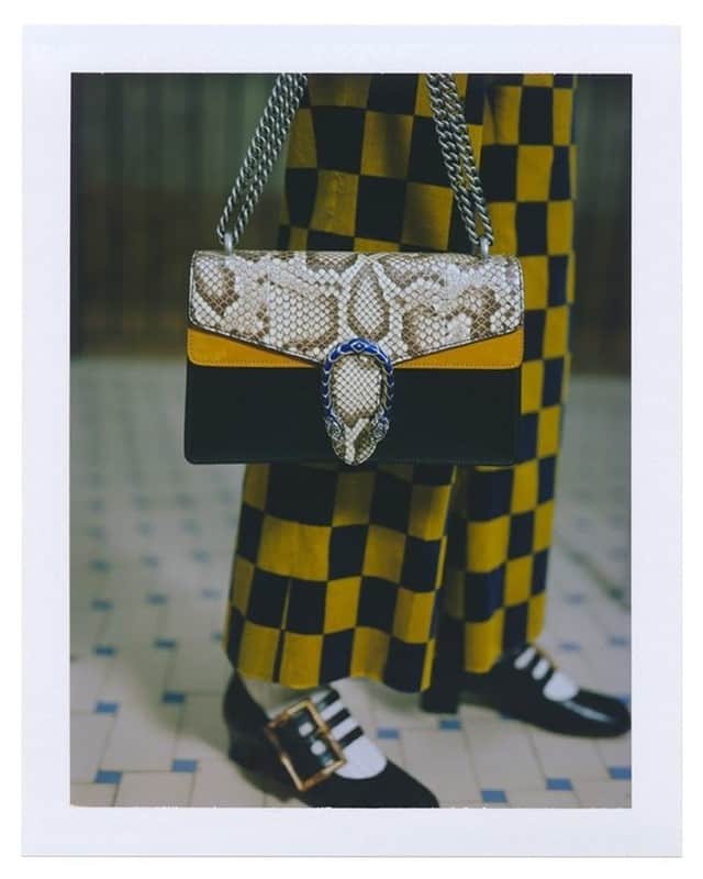 グッチさんのインスタグラム写真 - (グッチInstagram)「Bags from ‘Ouverture Of Something That Never Ended’: #GucciJackie1961 in suede and in natural straw, the #GucciHorsebit1955 leather shoulder bag, the #GucciDionysus, a checked tote bag with the mirrored Gucci lettering: ICCUG (image 7) and a floral embroidered tote (image 10). Discover more through link in bio. #GucciOuverture #GucciFest @alessandro_michele #AlessandroMichele」11月23日 22時00分 - gucci