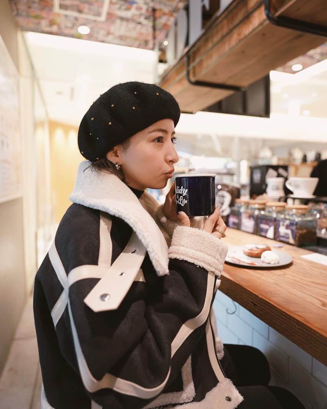 Julia Castroさんのインスタグラム写真 - (Julia CastroInstagram)「お知らせ☕️☕️☕️ 今回、12/1〜12/15の期間限定で東京のRIVERSIDE CLUBと大阪のALL DAY COFFEEとコラボすることになりました❤️❤️❤️  コラボにあたり私達の大好物を詰め込んだメニューを出させていただきます🥑 (私の大好きなバナナを入れることは最初から決めていた)  是非沢山の方に遊びにきていただけたら嬉しいです！ コラボ期間中は私達も遊びに行きたいと思うので見かけたらお話ししようねっ♡ YouTubeで詳しく話しているのでまだ見ていない方は是非YouTubeの方も見てください☕️ . #JULIDY #collavoration  #riversideclub #alldaycoffee  #nakameguro #tokyo #umeda #osaka #cafe #lunch #lunchplate  #fashion #outfitoftheday  #houjicha #latte #yummy #カフェ #カフェ巡り #コラボカフェ #ランチ #ほうじ茶ラテ #ランチプレート #大阪カフェ #東京カフェ #大阪 #梅田 #東京 #中目黒 #julifashion」11月23日 22時06分 - julia.c.0209