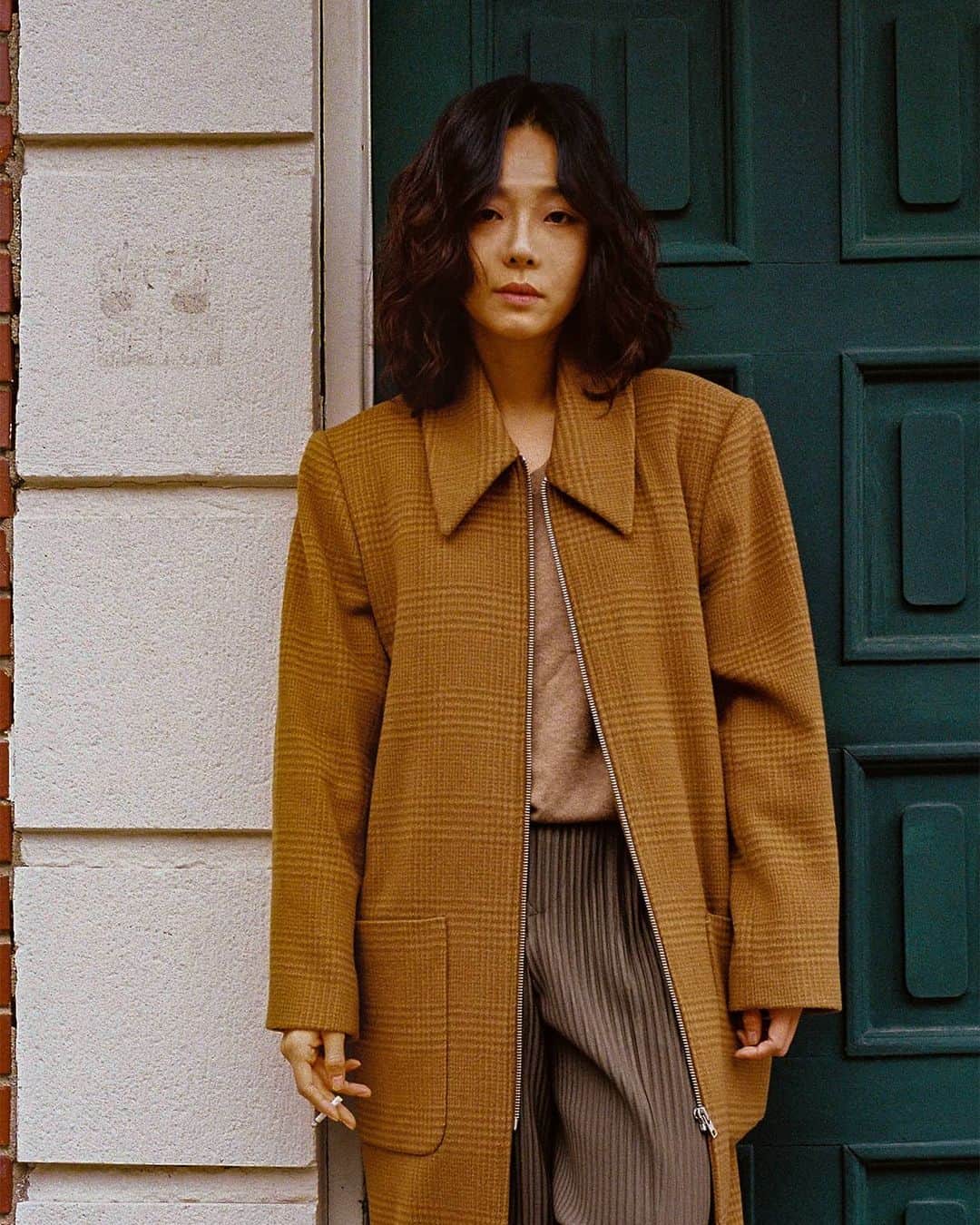 のインスタグラム：「@lazy.wv @kindagarden_official   민지랑 •●°」