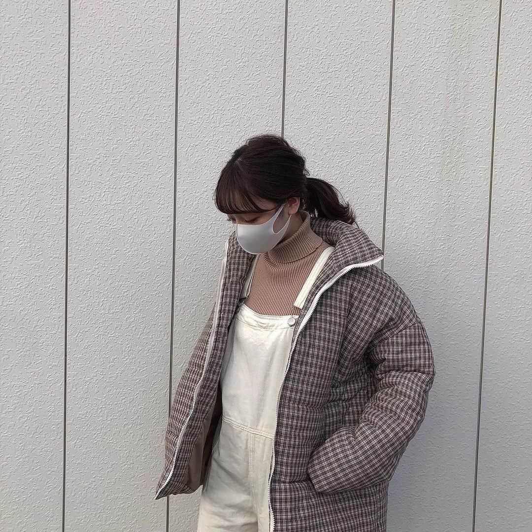 新田湖子さんのインスタグラム写真 - (新田湖子Instagram)「. ダウンあったかあ 🧶」11月23日 22時12分 - coconitta0809