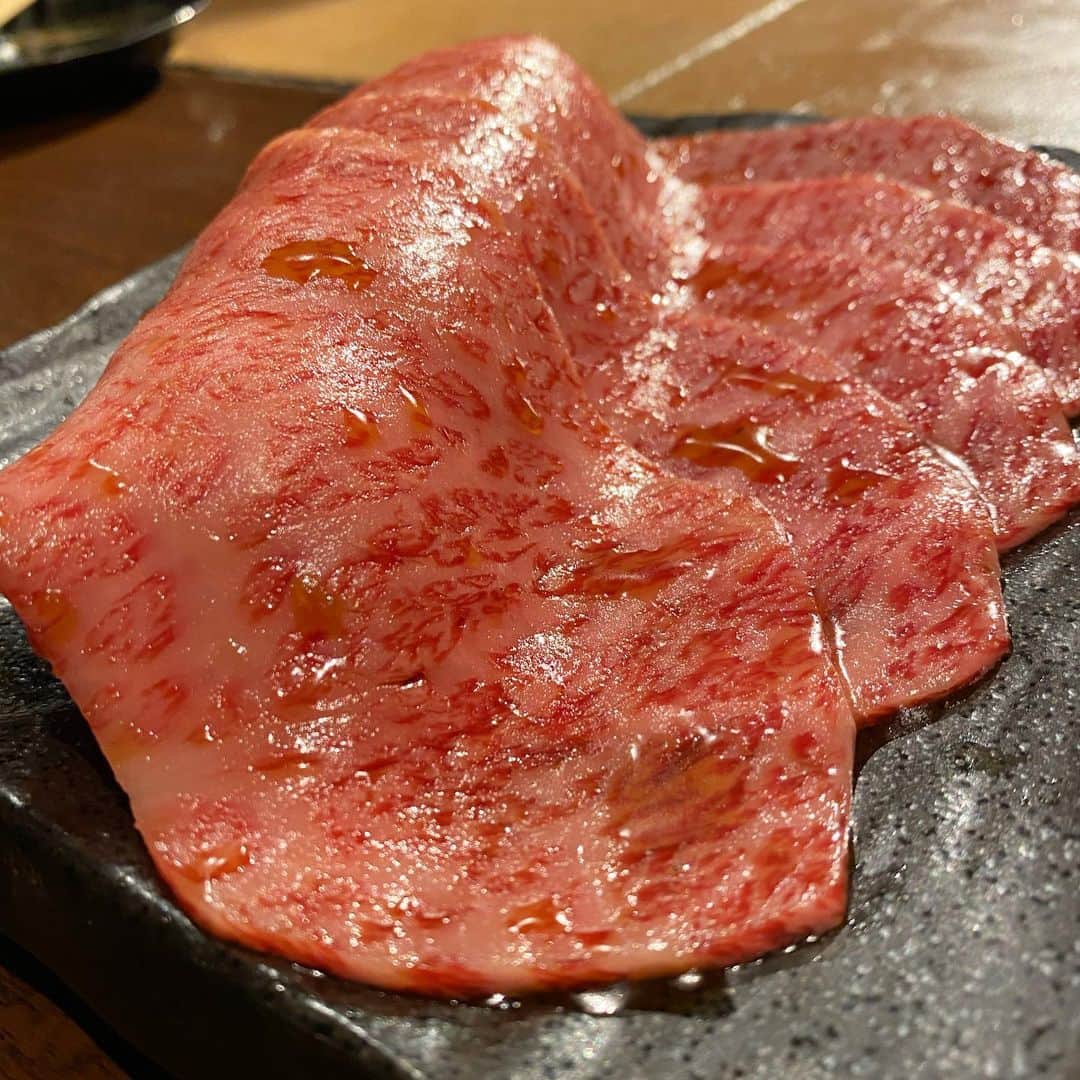 東京肉レポートのグルメインスタ